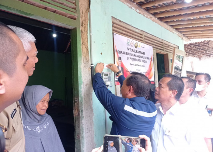 1.801 Rumah di Purbalingga Dapat Bantuan Pasang Baru Listrik Gratis