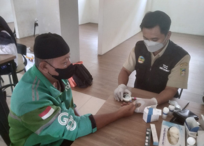 Sopir Angkutan Lebaran Jalani Cek Kesehatan, Terminal Bulupitu Purwokerto Jadi Lokasi Pemeriksaan Terpadu