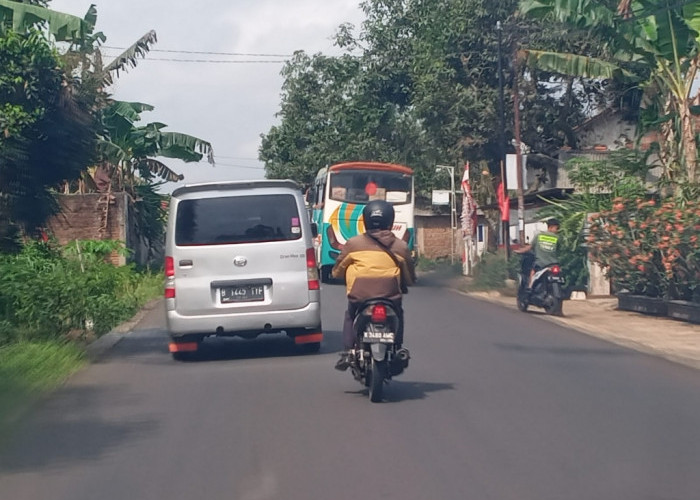 Ditutup Sementara, Arus Lalin Penuhi Jalan Tikus Wilayah Bukateja