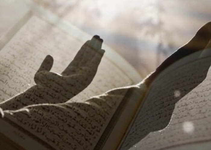Baca Al Quran Surah Al Kahfi di Hari Jumat, Ini Dasar dan Keutamaannya 