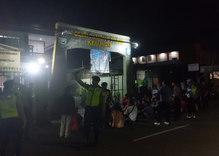 PKL Minta Kembali Barang Sitaan, Satpol PP Kebumen: Lokasi Dilarang Berjualan