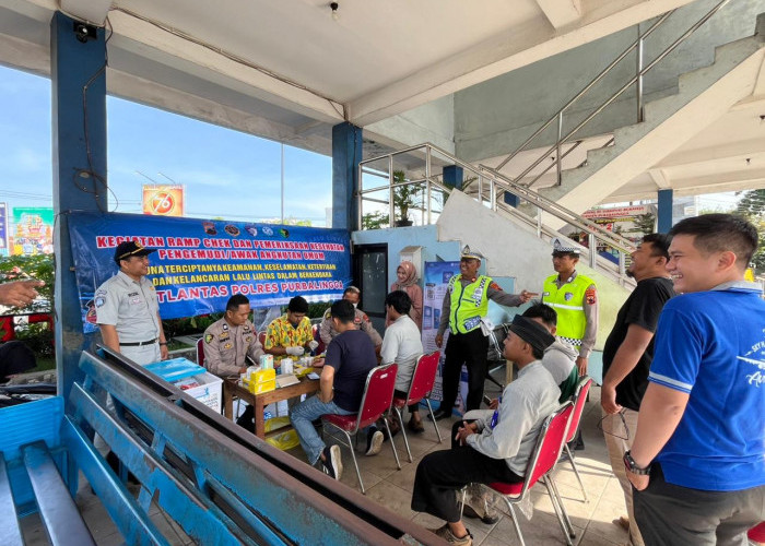 22 Pengemudi Angkutan Umum di Terminal Bukateja Dites Urine Mendadak