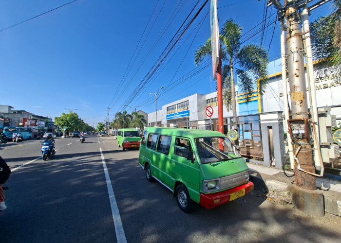 Angkutan Kota di Cilacap Kian Sepi, Pendapatan Sopir Turun Drastis