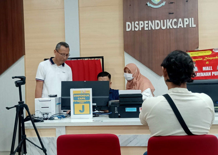 Layanan Adminduk Saat Libur Lebaran Dimanfaatkan 100 Lebih Warga di Purbalingga