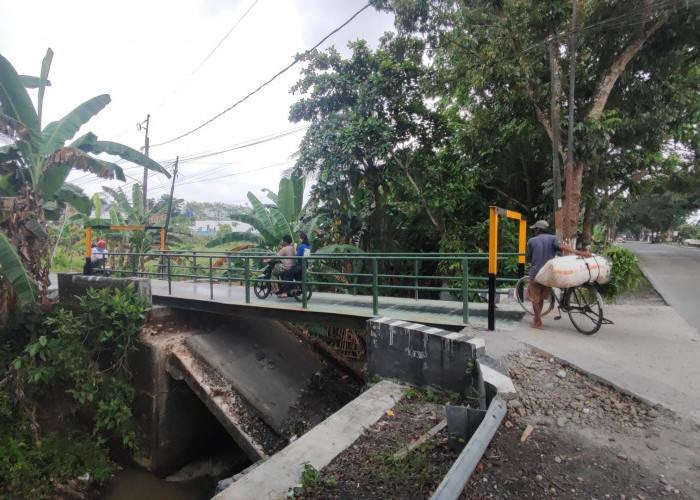 Jembatan Kali Bugel Difungsikan Terbatas, Perbaikan Permanen Diusulkan 2026