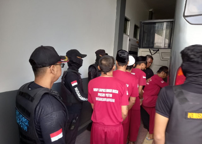 Sembilan Warga Binaan Lapas Pasir Putih Nusakambangan Dipindah dengan Pengawalan Ketat