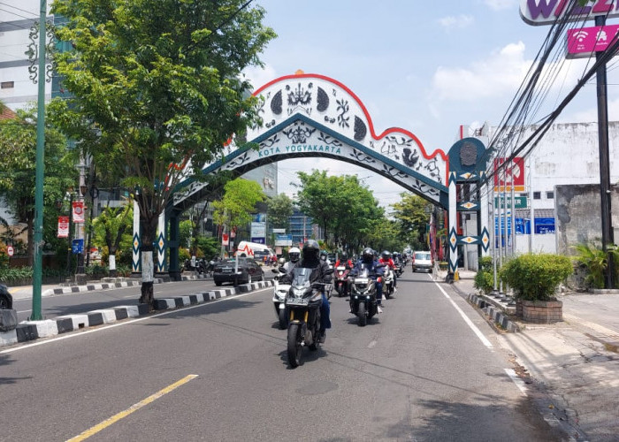 Libur Telah Tiba, Pengendara Wajib Lakukan Ini, Tips Aman Berkendara Saat Liburan 