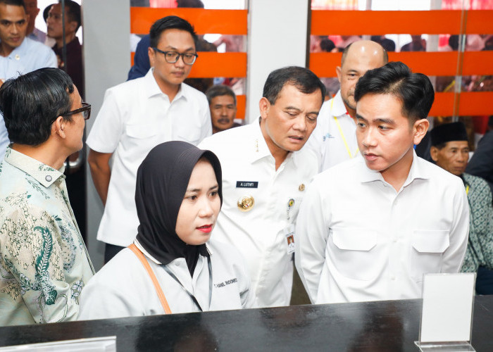 436.986 Pekerja Jawa Tengah Sudah Terima Bantuan Subsidi Upah, Ahmad Luthfi Minta untuk Kesejahteraan