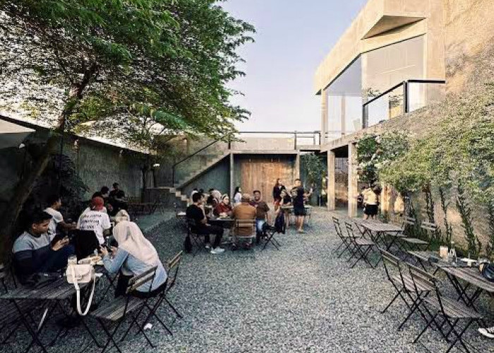 Houtrs, Coffee Shop Aesthetic yang Cocok untuk Nongkrong atau Nugas