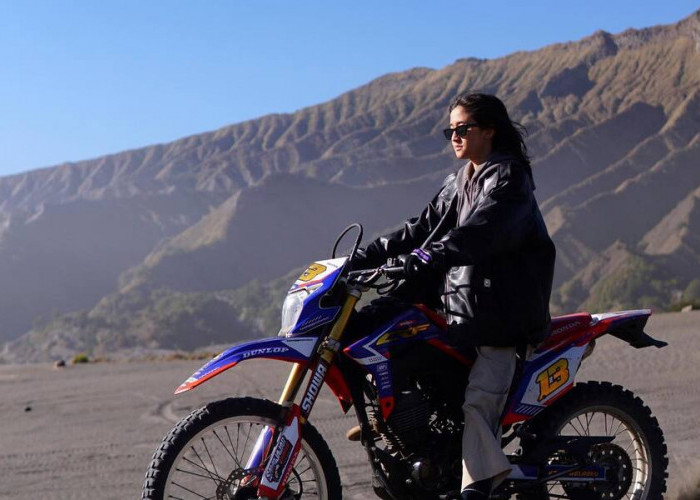 4 Motor Trail Murah yang Cocok untuk Riding Cantik bagi Perempuan Keren