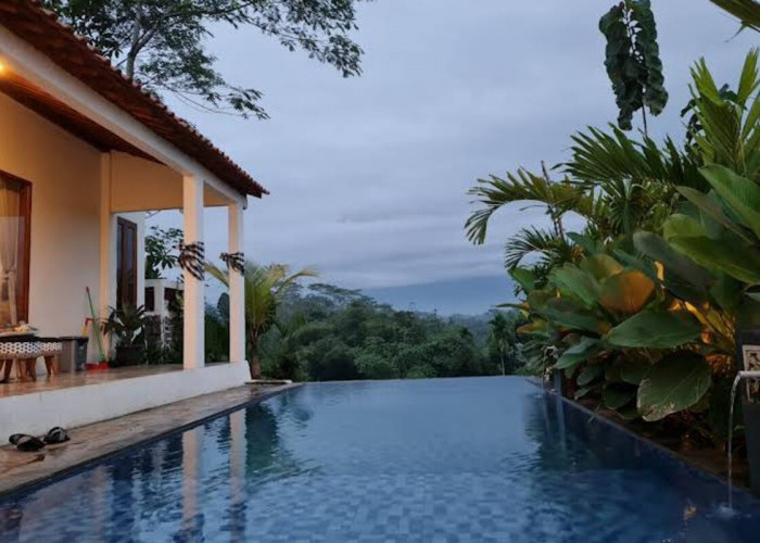 Menginap di Bali Pool Villa Purwokerto, Penginapan Nyaman dengan View Gunung Slamet yang Indah 