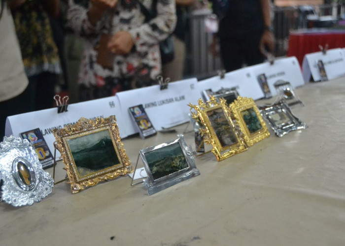 Kerajinan Batu Klawing Khas Purbalingga Masih Eksis, Meski Lewat Online