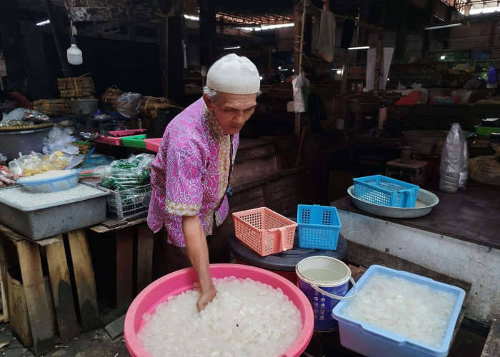 Harga Kolang-Kaling Naik Saat Ramadan, Permintaan di Pasar Purbalingga Tetap Tinggi