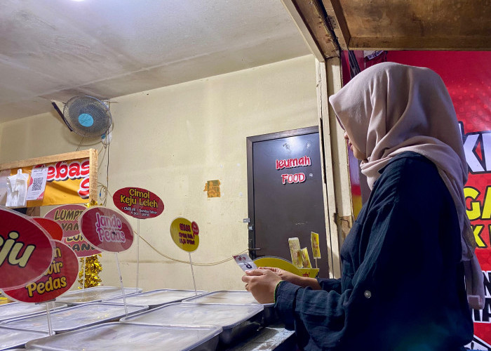 Ieumahfood Cireng Prasmanan Purwokerto Sediakan 16 Varian Isi, Bikin Jajan Cireng Makin Asik