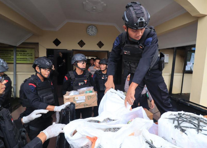 Ribuan Petasan Dimusnahkan Polres Purbalingga, Hadirkan Jibom Brimob