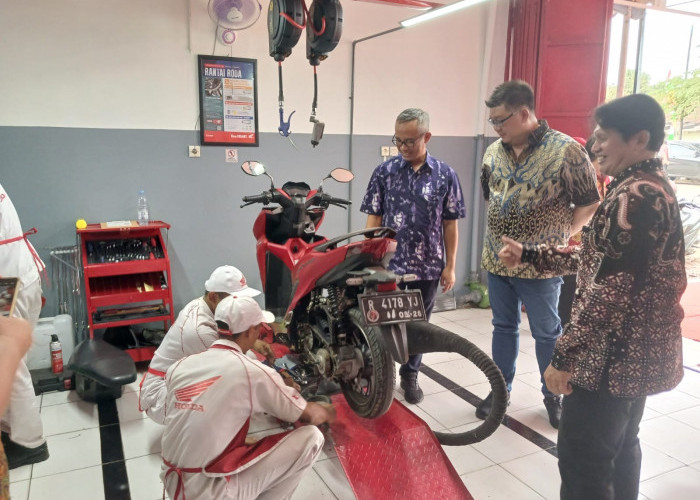 AMY Perkuat Pembinaan SMK Mitra Binaan AHM