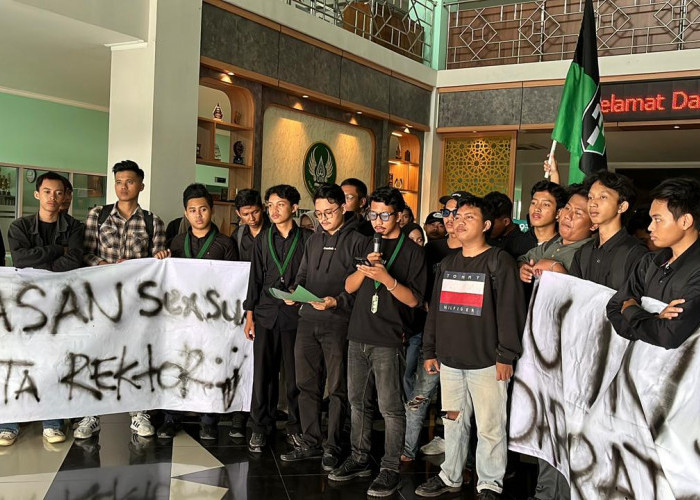 Mahasiswa Geruduk Rektorat UIN Saizu, Tuntut Penanganan Kasus Kekerasan Seksual dan Pungli