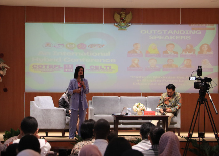 FIBK UMP Sukses Gelar COTEFL-12