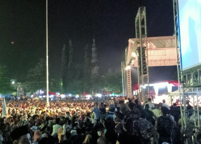 Ribuan Warga Hadiri Haul Panglima Besar Jenderal Soedirman dan Tausiyah Kebangsaan di Alun-alun Purbalingga 