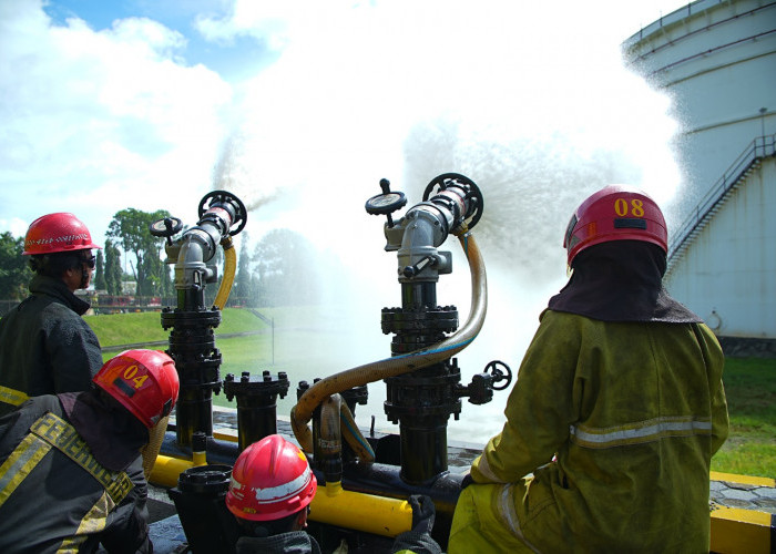 Upaya Menjaga Keandalan, Kilang Cilacap Gelar Emergency Drill bersama Warga Sekitar Operasional