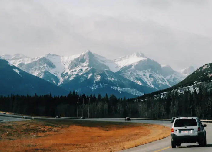 Daftar Mobil Listrik Yang Cocok Untuk Anda yang Hobi Road Trip!