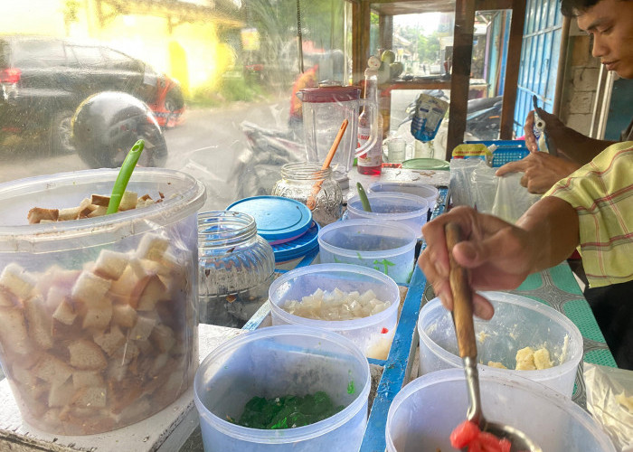 Dhee Arvian Ice Tawarkan Ragam Es Segar Khas Purwokerto, Cocok untuk Pelepas Dahaga