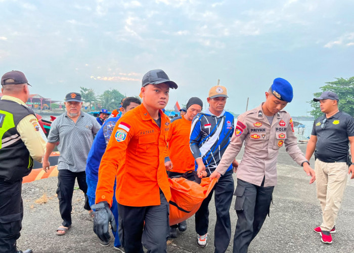 Nahkoda Kapal Mina Karunia Abadi Meninggal Saat Melaut di Perairan Pacitan