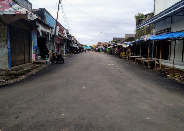 Jalan ke Pasar Sumpiuh Diperbaiki, Diapresiasi Warga Sumpiuh, Tapi Heran Jalan Rusak Belum Diperbaiki Dulu