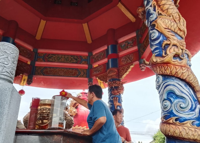 1.200 Umat Ikuti Ciswak di Boen Tek Bio, 91 Putra Sulung Jalani Prosesi Ruwatan