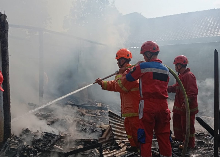 Rumah Lansia di Karanglewas Banyumas Ludes Terbakar, Diduga Dipicu Aktivitas Bakar Sampah