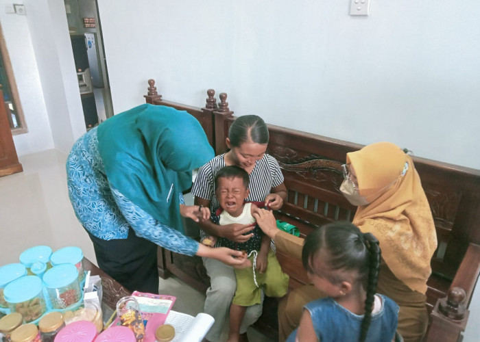 Vaksinasi Campak Diprioritaskan di Lokasi Kasus, 16 Ribu Balita Sudah Terlayani