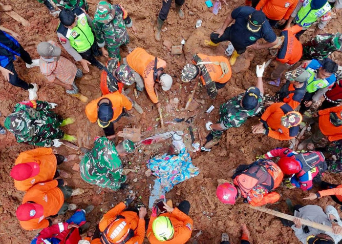Percepat Evakuasi Korban Longsor Cibeunying Cilacap, Pemprov Jateng Datangkan Tambahan Alat Berat