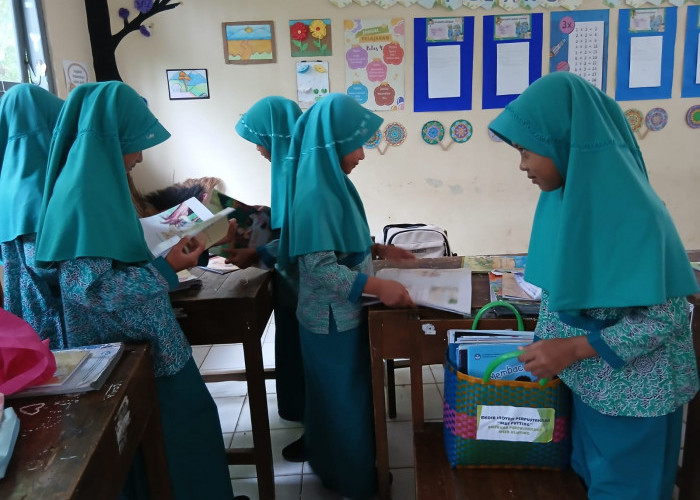 Inovasi BlusPuting, Eksistensi Perpustakaan Nur Ciara Desa Klinting Tingkatkan Gemar Membaca