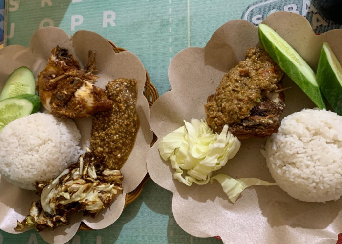 Ayam DeGepuk Mandeh, Kuliner Lezat dengan Porsi Melimpah dan Harga Bersahabat