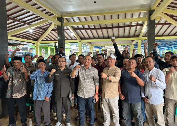 Sumanto Ajak Petani Tawangmangu Ekspor Tanaman Hias ke Luar Negeri