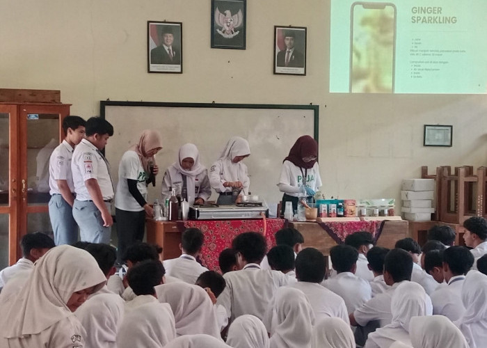 Jamu Jadi Bekal Keterampilan Siswa SMAN 2 Kroya