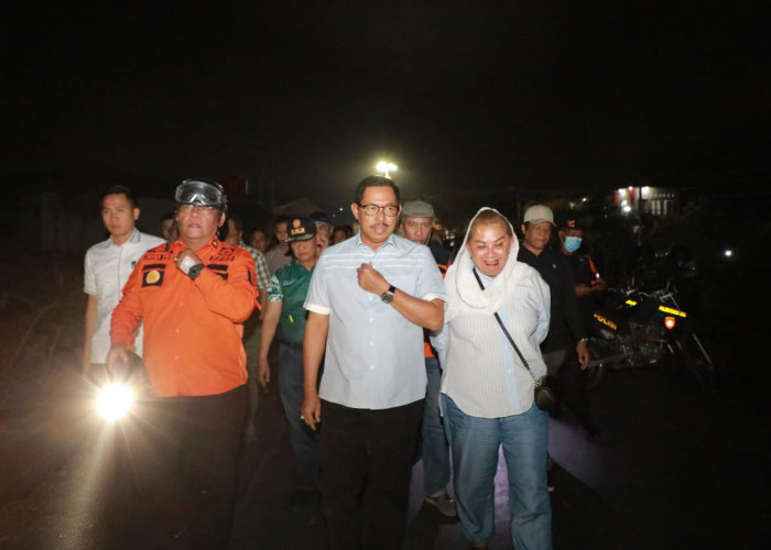 Percepat Atasi Kebakaran TPA Jatibarang, PJ Gubernur Jateng Akan Datangkan Helikopter Water Bombing 
