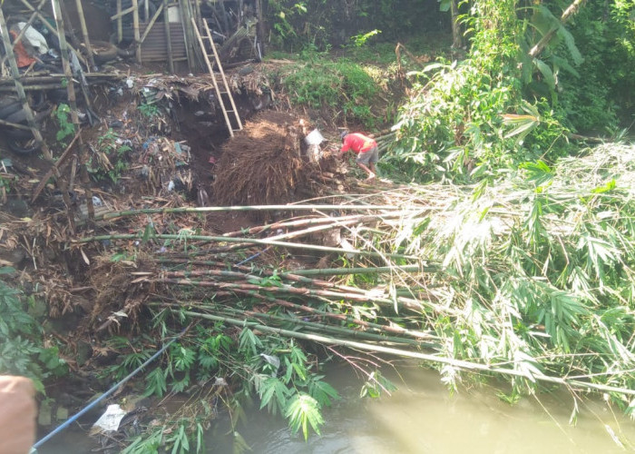Talud Longsor Mengancam Satu Rumah di Sumampir Purwokerto Utara