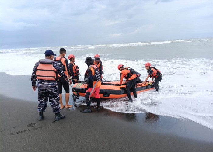 Tim SAR Hentikan Pencarian Korban Tenggelam di Pantai Suwuk