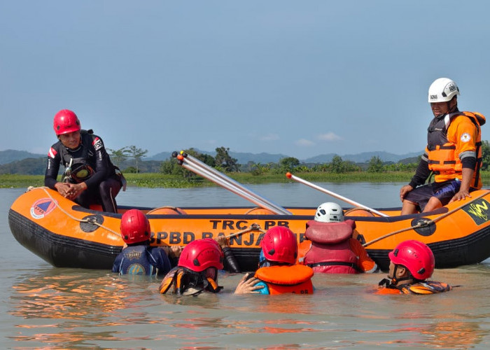 Peringati Hari Lahir Pancasila, BTB Banjarnegara Perkuat Kesiapsiagaan Bencana Lewat Pelatihan Water Rescue