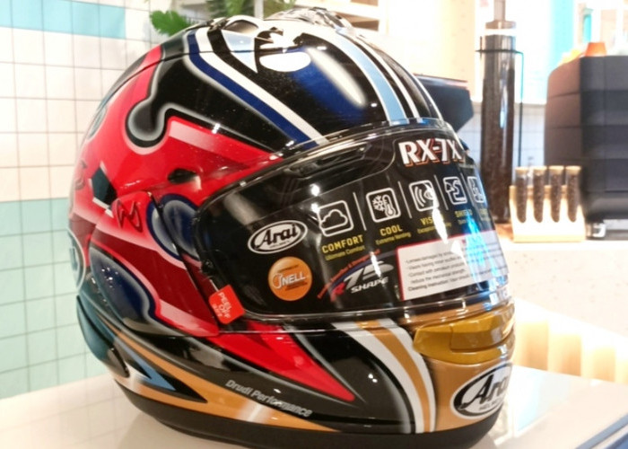 Hanya Dijual 300 Unit di Dunia, Arai Luncurkan Helm RX7X Nakano Shuriken Gold Limited Edition