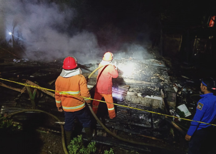 Kronologi Rumah Ludes Terbakar di Pejogol Cilongok, Karena Nyalakan Lilin dan Tertidur