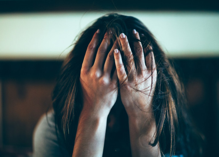 8 Cara Memulihkan Gangguan Kesehatan Mental Anxiety Tanpa Obat, Tak Perlu Khawatir!