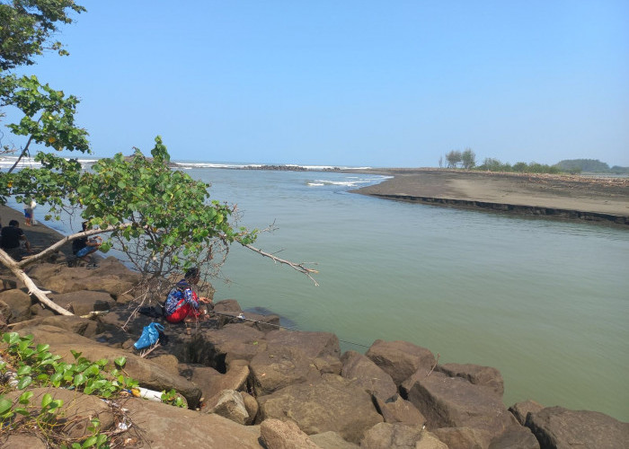 Hari Libur Kemerdekaan, Pantai Sodong Cilacap Sepi Pengunjung