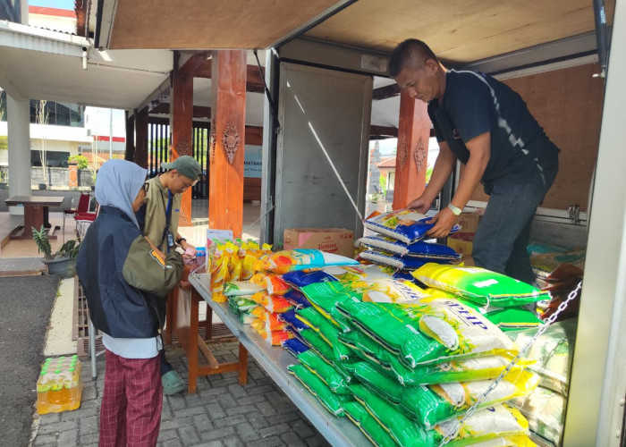 Gerakan Pangan Murah Purbalingga Diserbu Warga, Beras SPHP Jadi Buruan, Minyakita Tak Tersedia