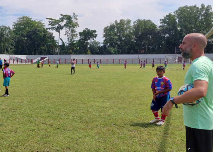 Tingkatkan Kualitas Sepak Bola, Askab PSSI Purbalingga Gandeng Pelatih Spanyol
