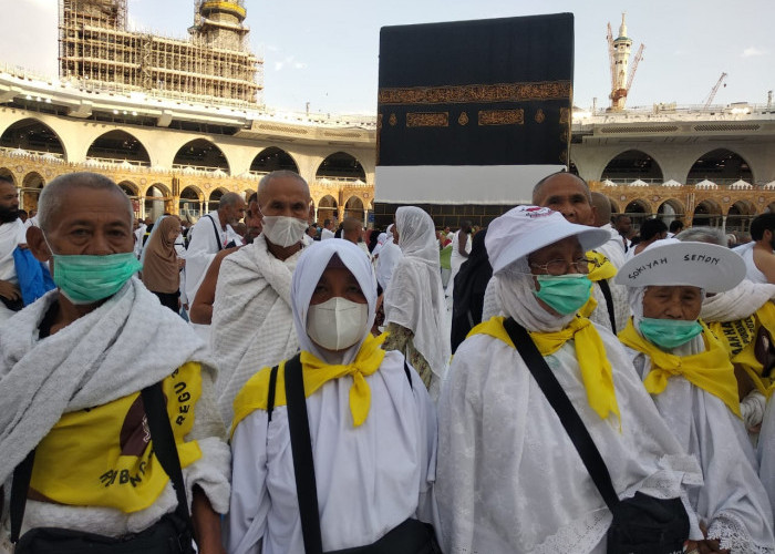 Jamaah Haji Mulai Bergeser ke Madinah, Satu Jamaah dari Kloter 72 Ditinggal di Mekah