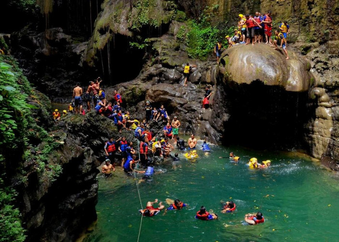 Rekomendasi 6 Arung Jeram Terbaik di Indonesia, Pecinta Water Sport Harus Coba!