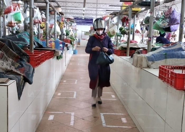 Sosialisasi Pengurangan Sampah Plastik Dimulai di Lima Pasar
