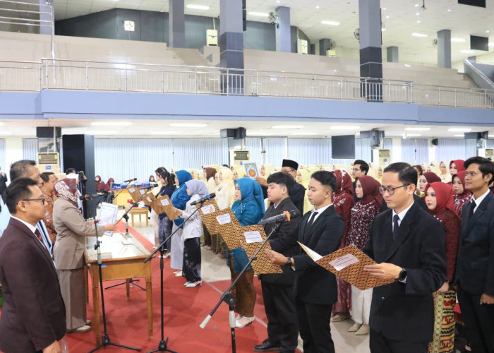 504 Lulusan FIKES UMP Ikuti Sumpah Profesi, Siap Mengabdi untuk Masyarakat